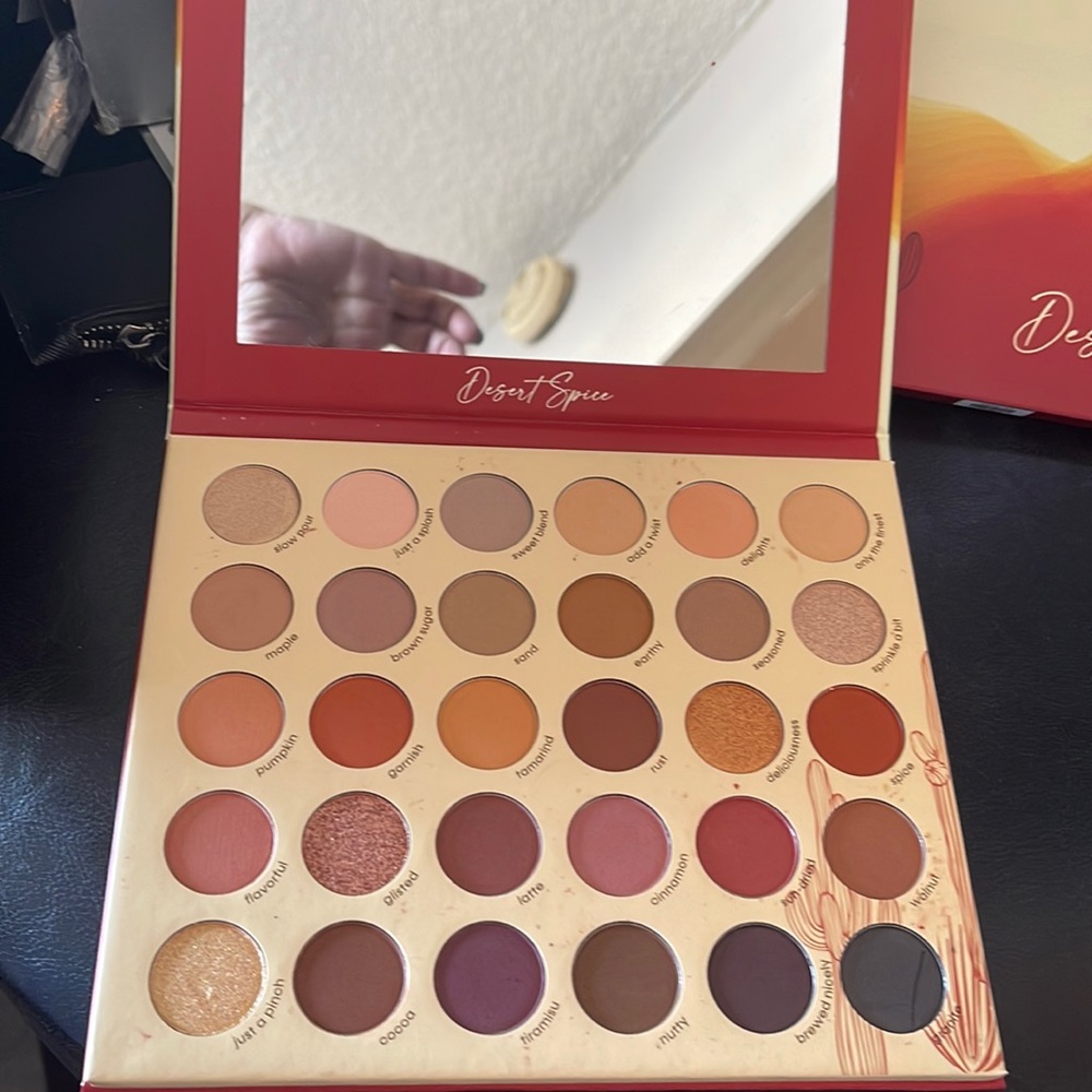 New Kai Kosmetics Desert Spice Eyeshadow Palette 30 Shades Matte & Shimmer